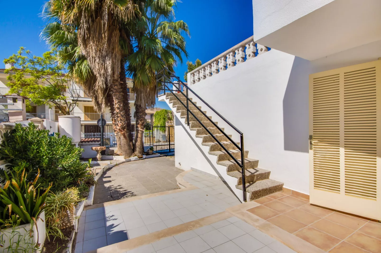 Villa Rosita 12-Terrace