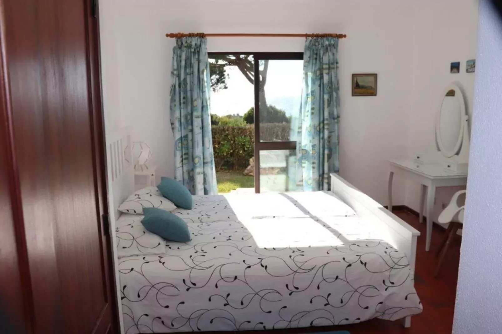 Reihenhaus in Armação de Pêra // Casa Ninho-Bedroom