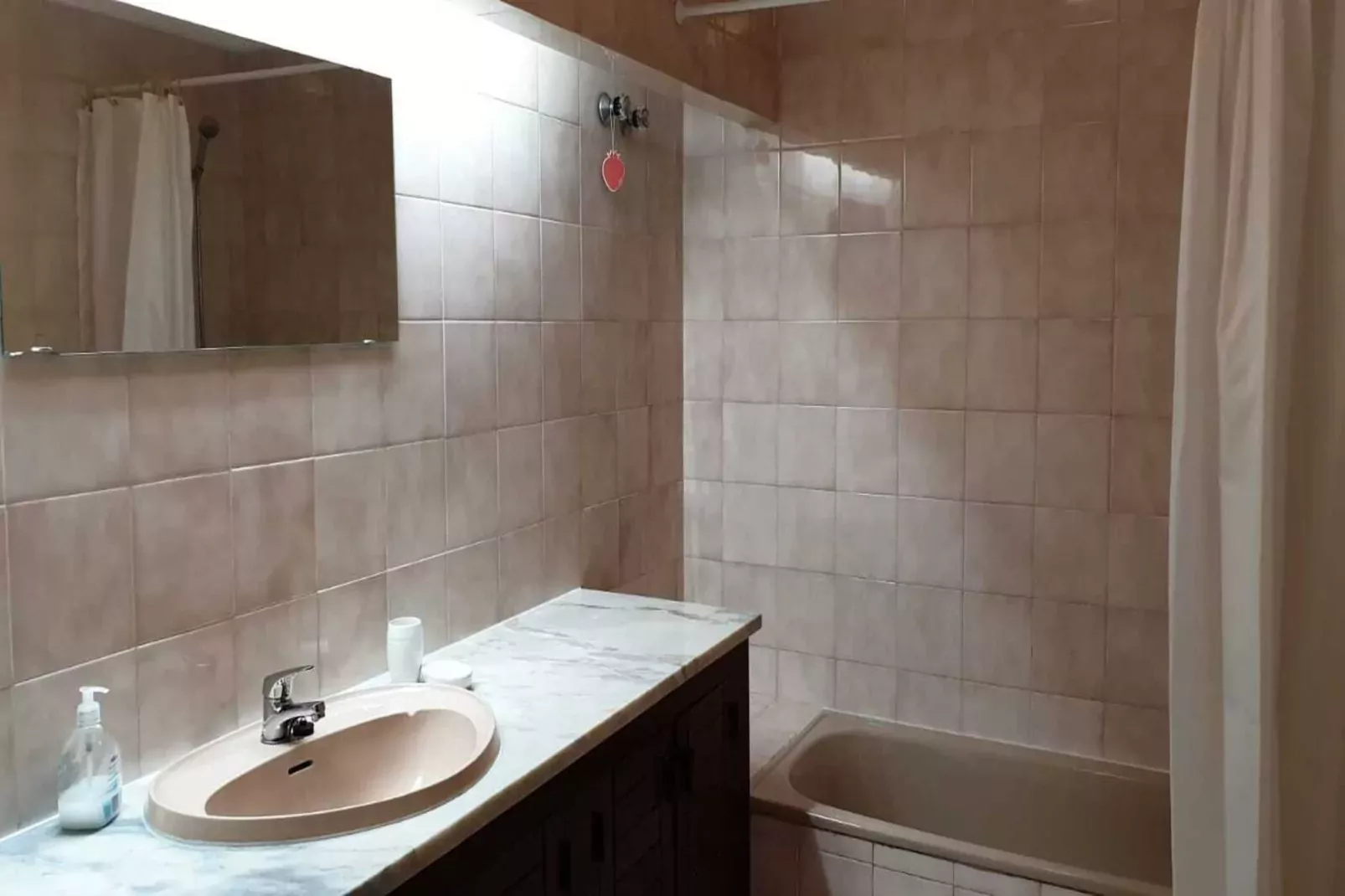 Reihenhaus in Armação de Pêra // Casa Ninho-Bathroom