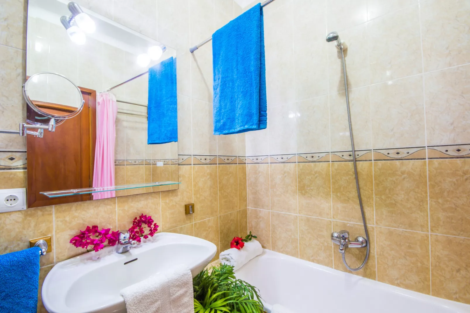 Villa Rosita 12A-Bathroom