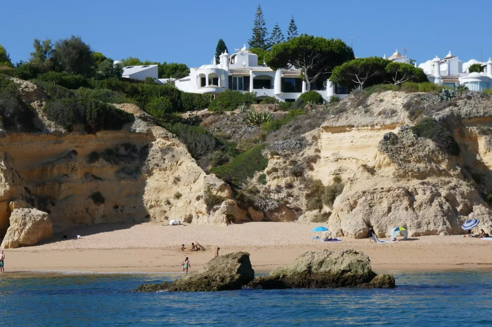 Reihenhaus in Armação de Pêra // Casa Ninho-Areas summer 1km