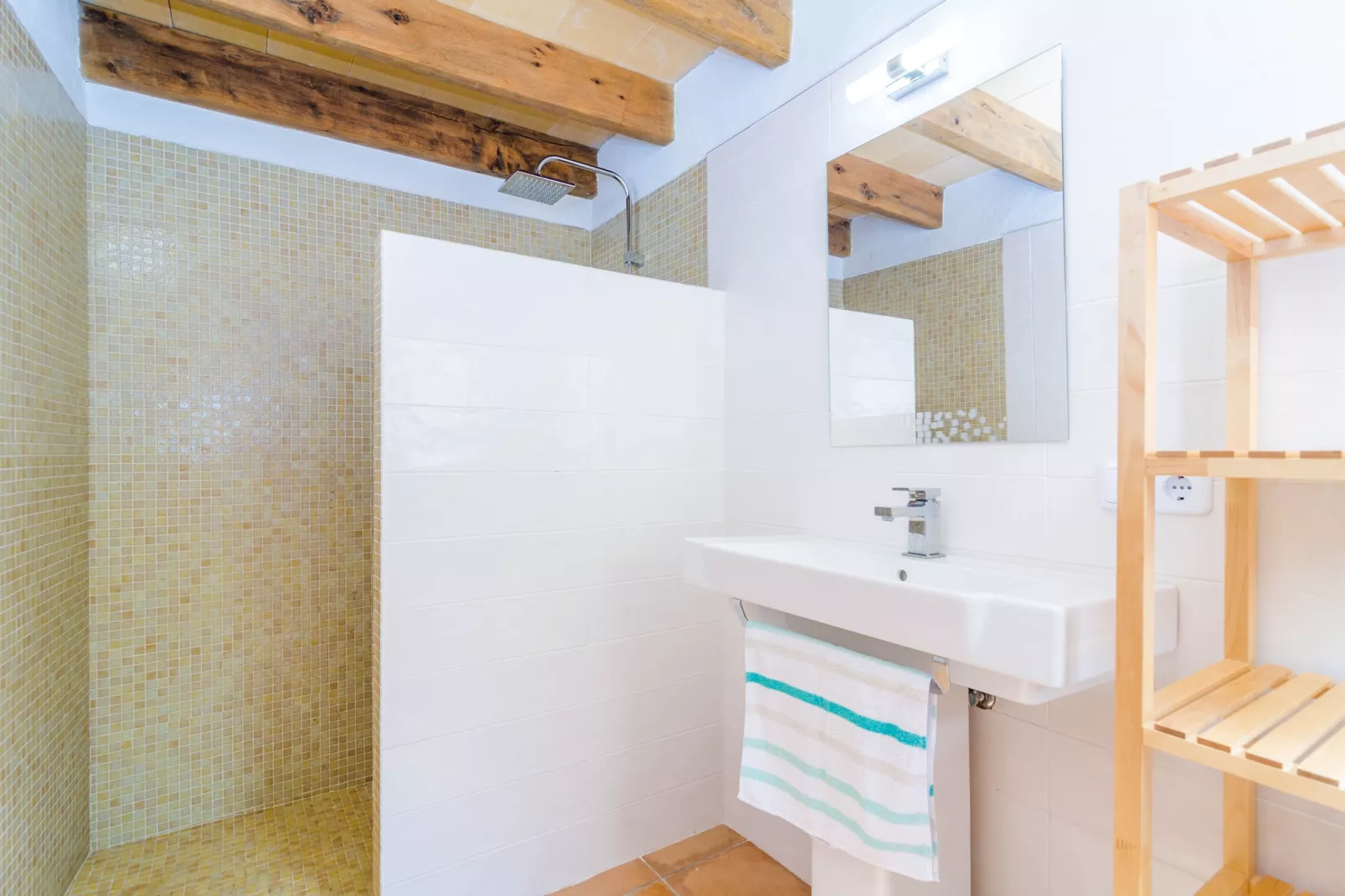 Can Romaguera-Bathroom