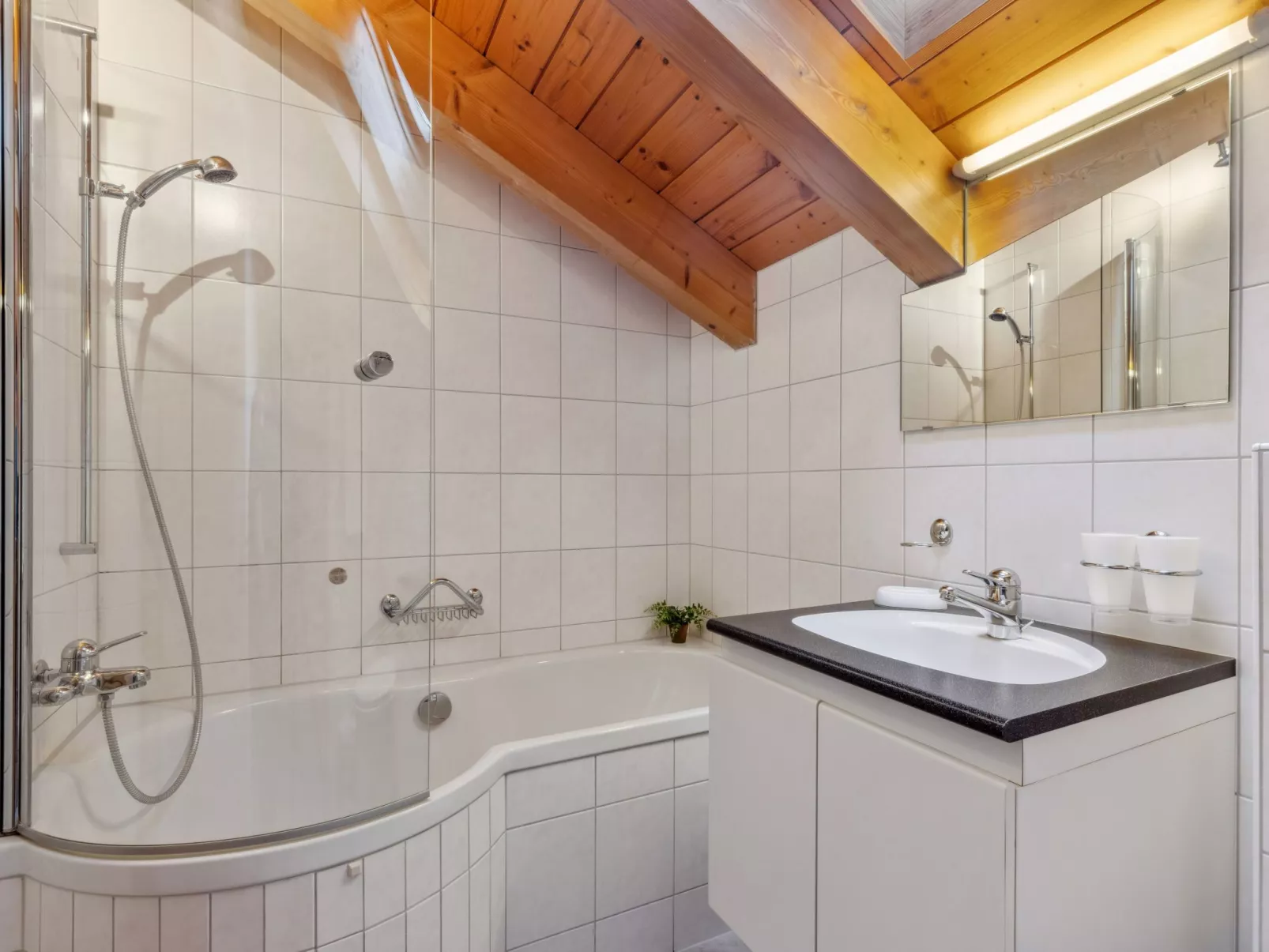 Roossihuus Apt.S-Inside
