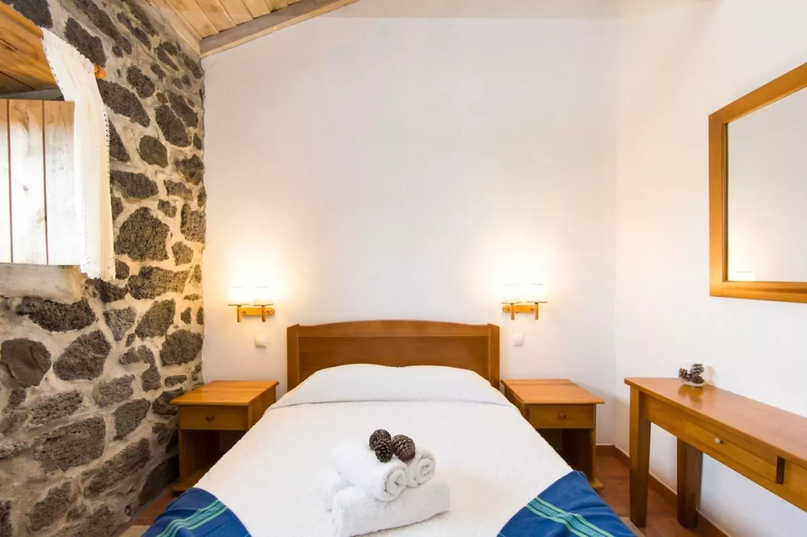 Ferienhaus in Santa Luzia // Casa do Alambique-Schlafzimmer