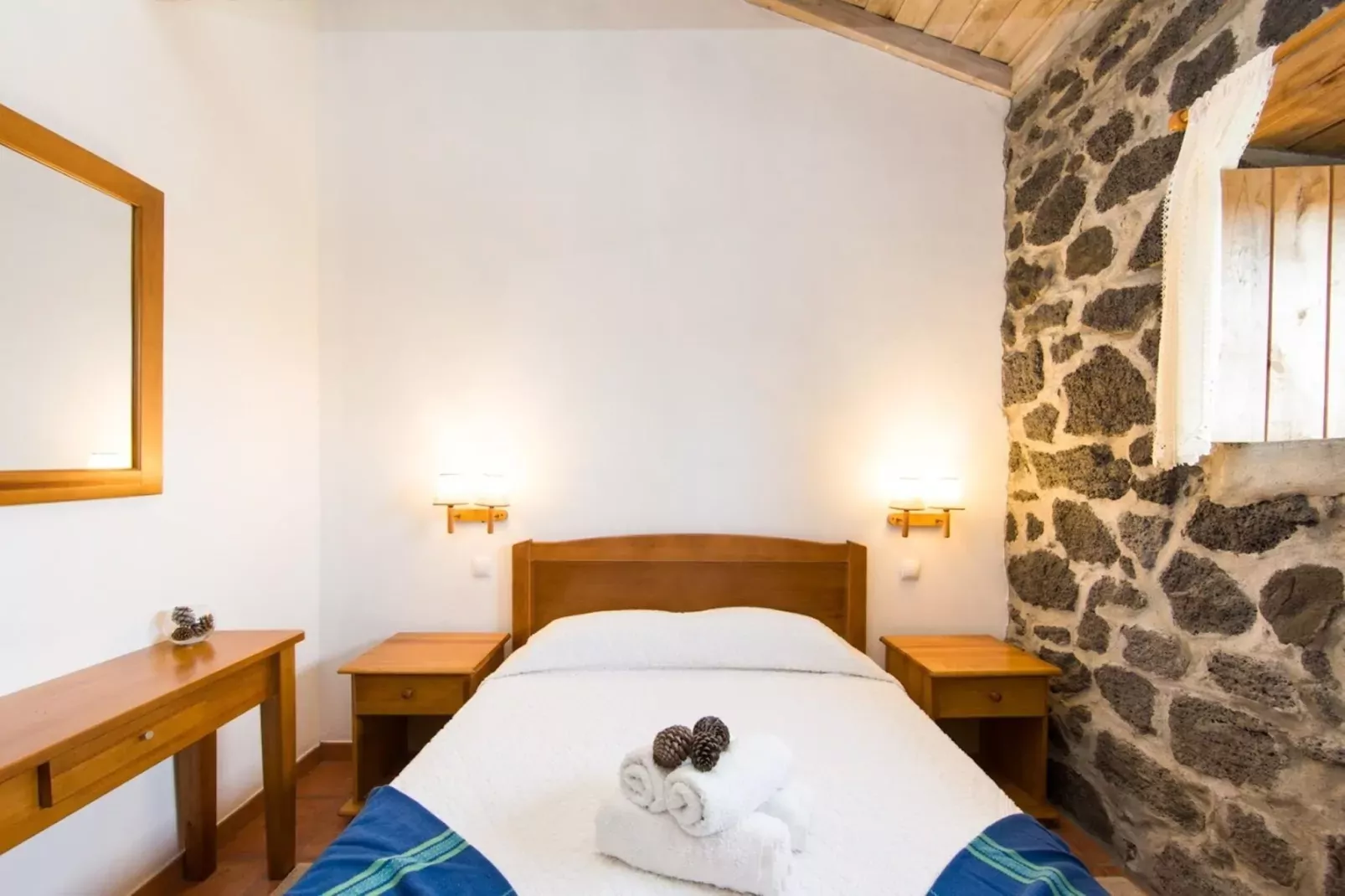 Ferienhaus in Santa Luzia // Casa do Alambique-Schlafzimmer