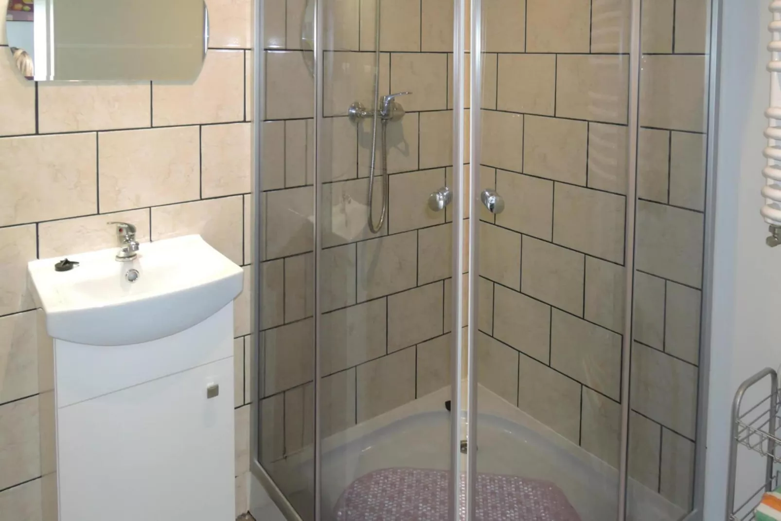 Semi-detached house Racimierz-6 Pers 65qm DOM-Bathroom