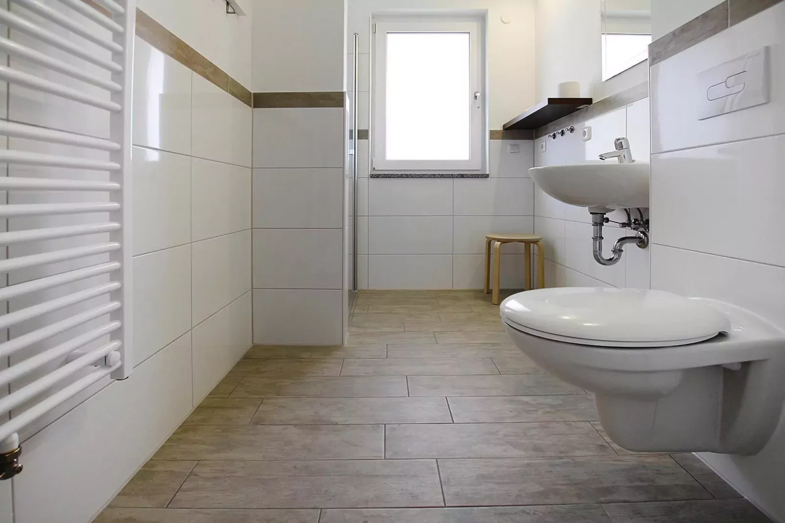 Apartment Hafenflair / Haus 5 EG-Wohnung 17 2 und 2 Personen-Bathroom