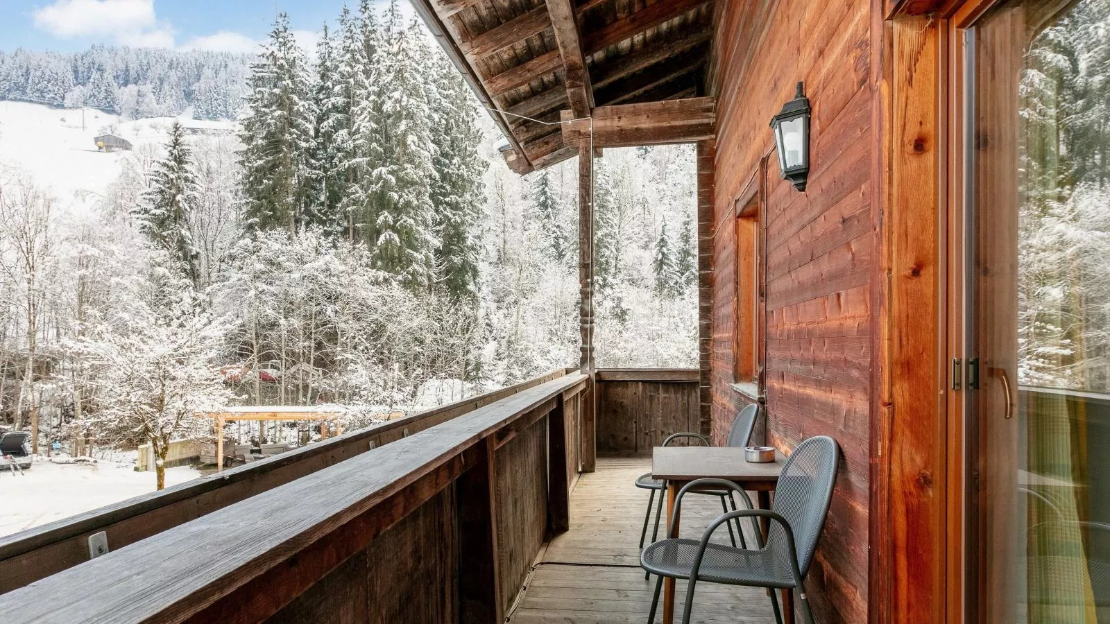 Zellner Top 1 und 2 und 3-Terrassenbalkon