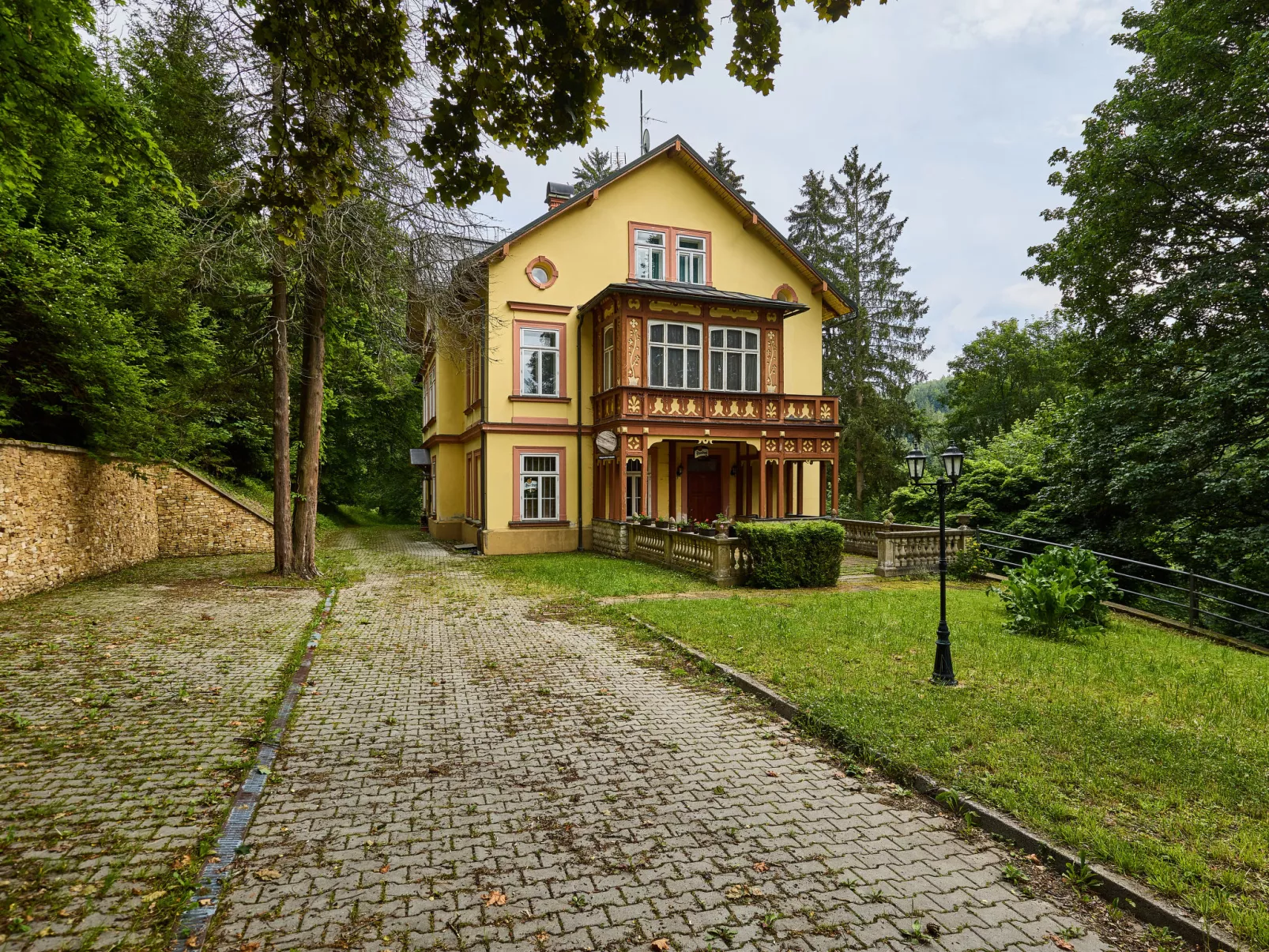 Villa Belvedere-Outside