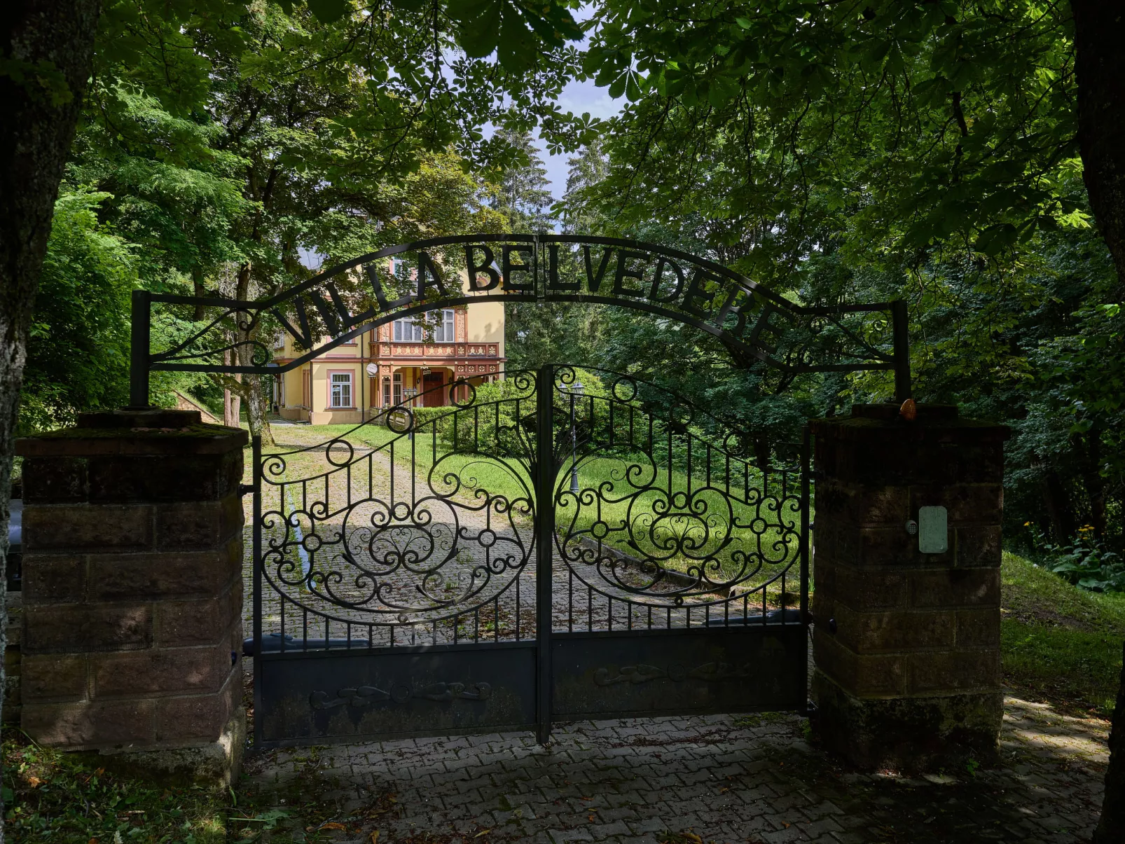 Villa Belvedere-Outside