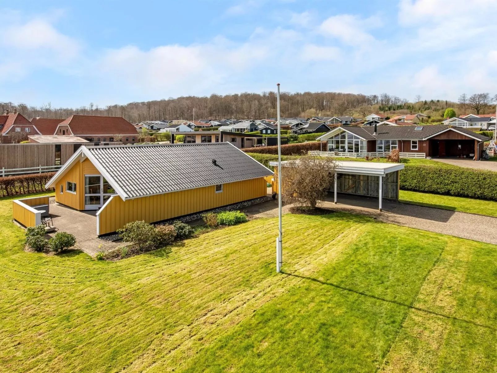"Halla" - 250m from the sea-Draußen