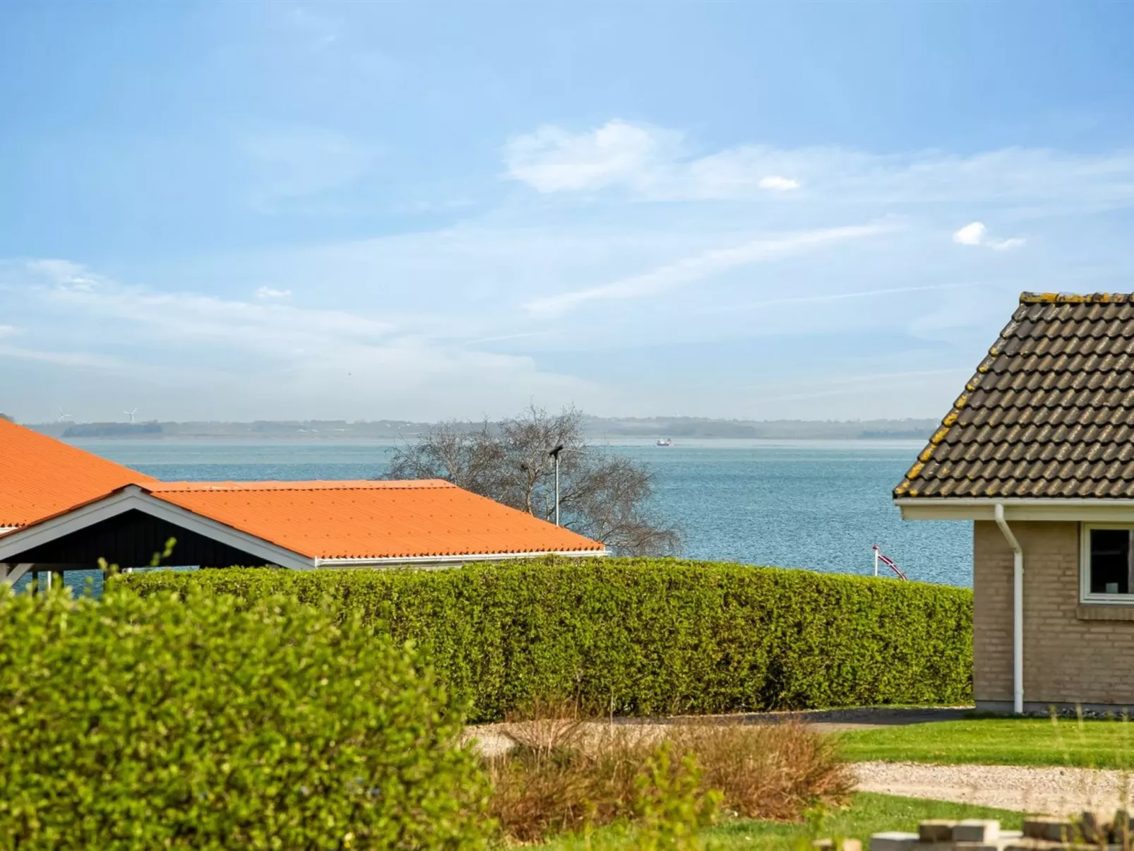 "Halla" - 250m from the sea-Draußen