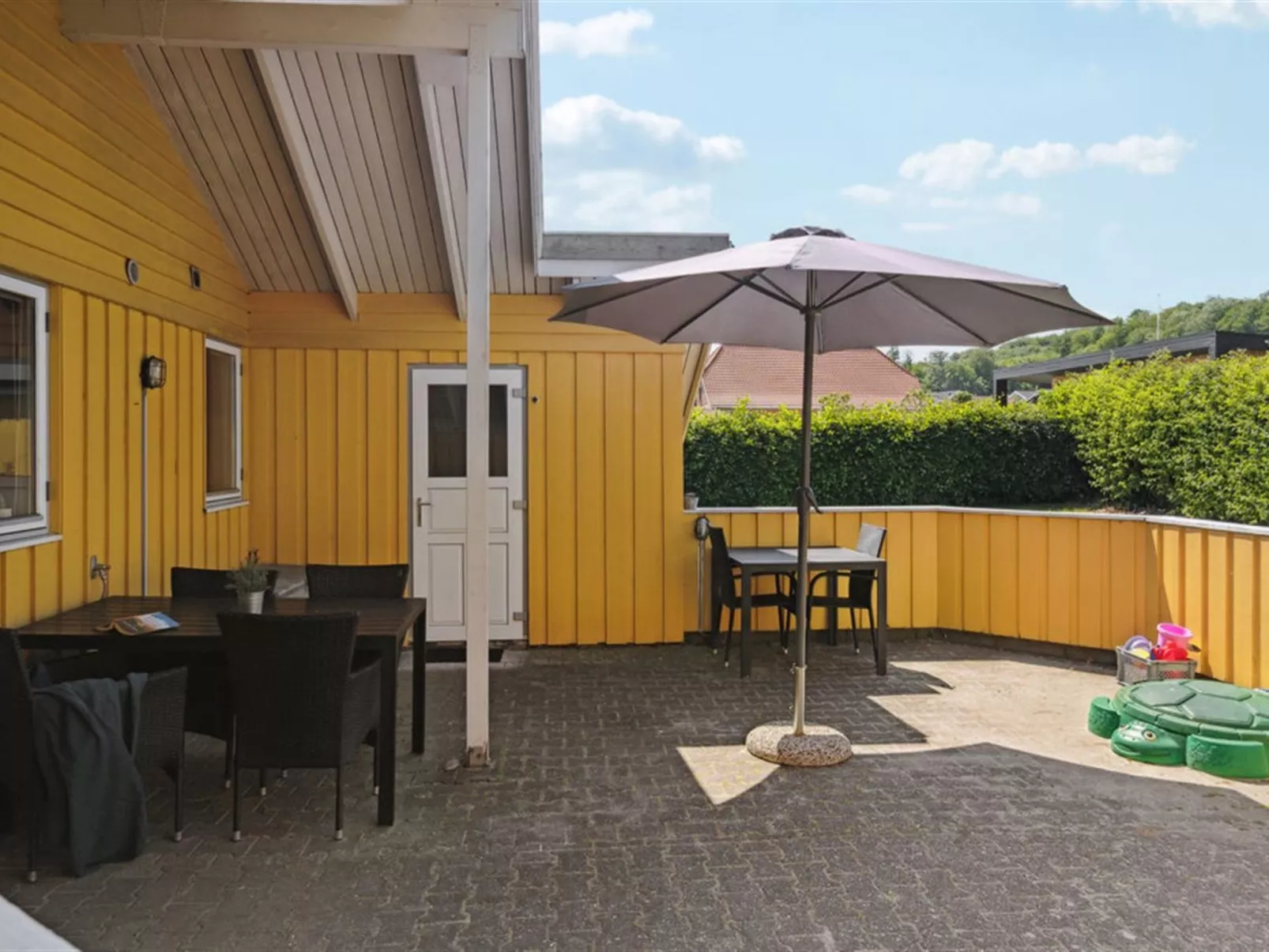 "Halla" - 250m from the sea-Draußen