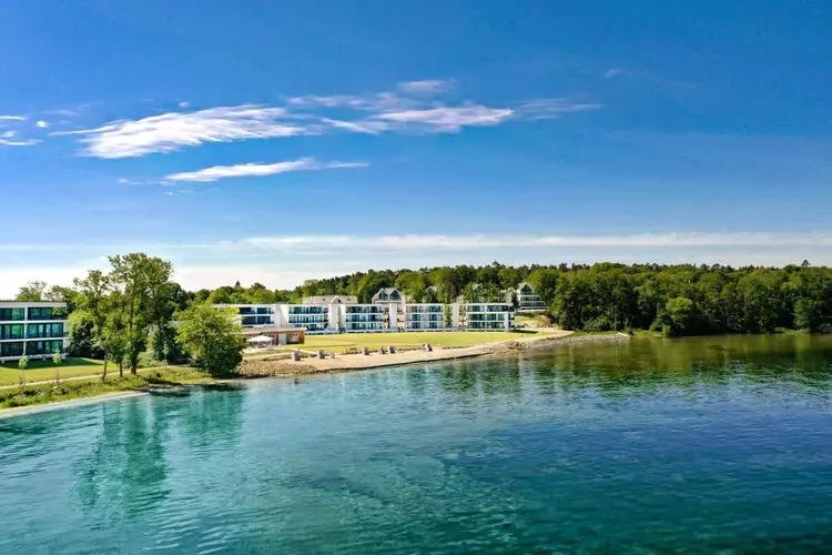 Apartments im MAREMÜRITZ Yachthafen Resort & Spa / Fortuna Suite Landseite 2 Personen-Außenbereich Sommer