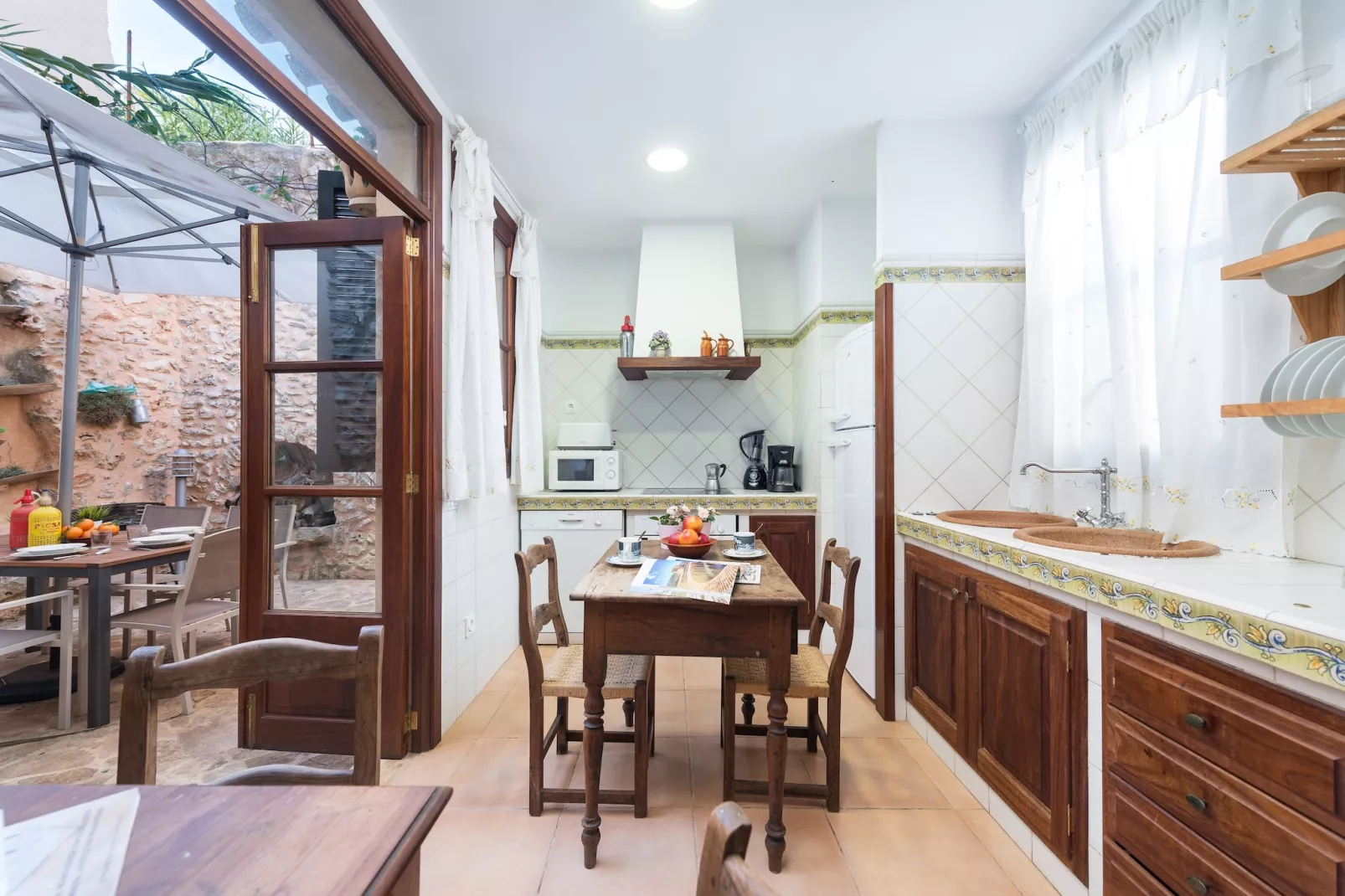 Can Vallori-Kitchen
