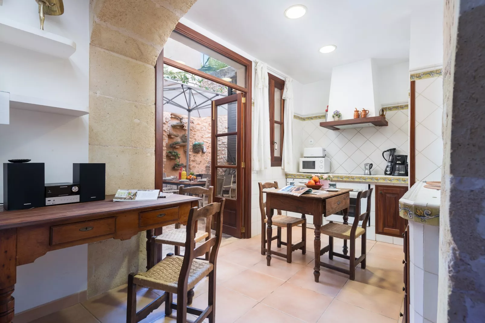 Can Vallori-Kitchen