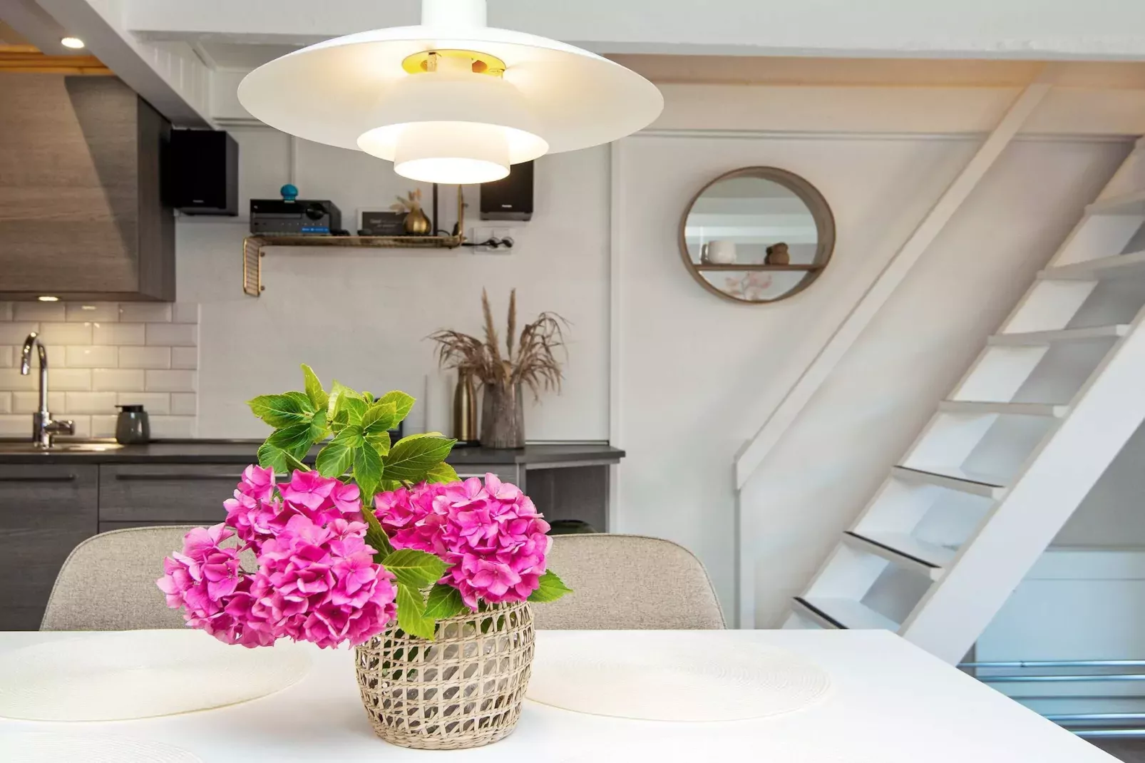 3 room,2 levels,dishwasher.,Premium-Innenbereich