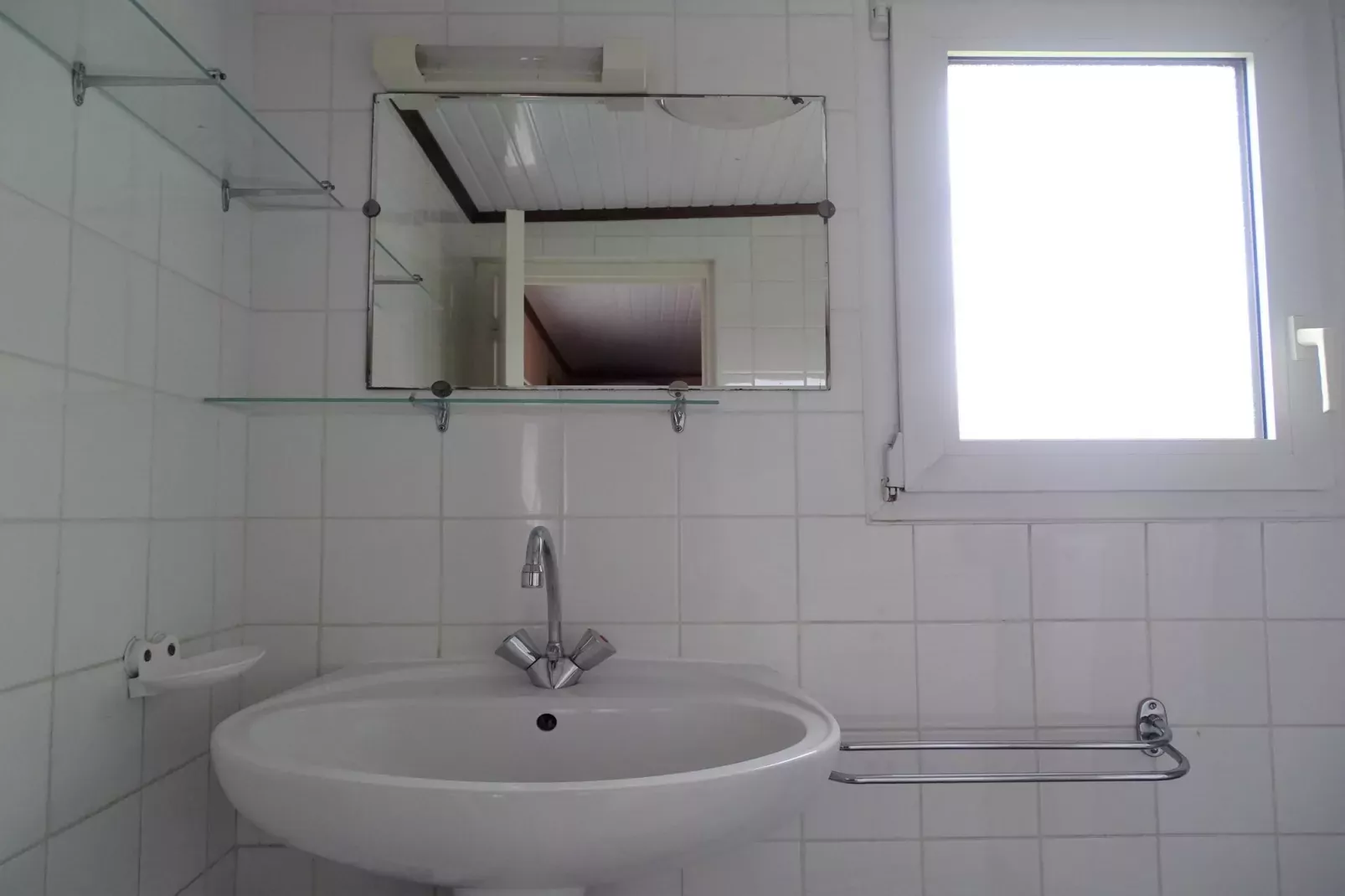 Holiday home Plogoff-Bathroom