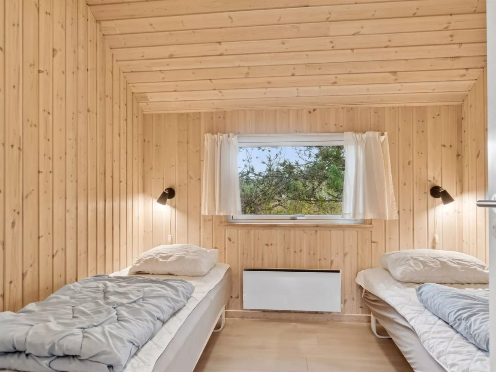 "Judit" - 225m from the sea-Inside