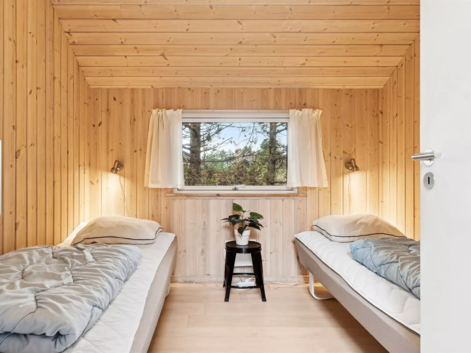 "Judit" - 225m from the sea-Inside