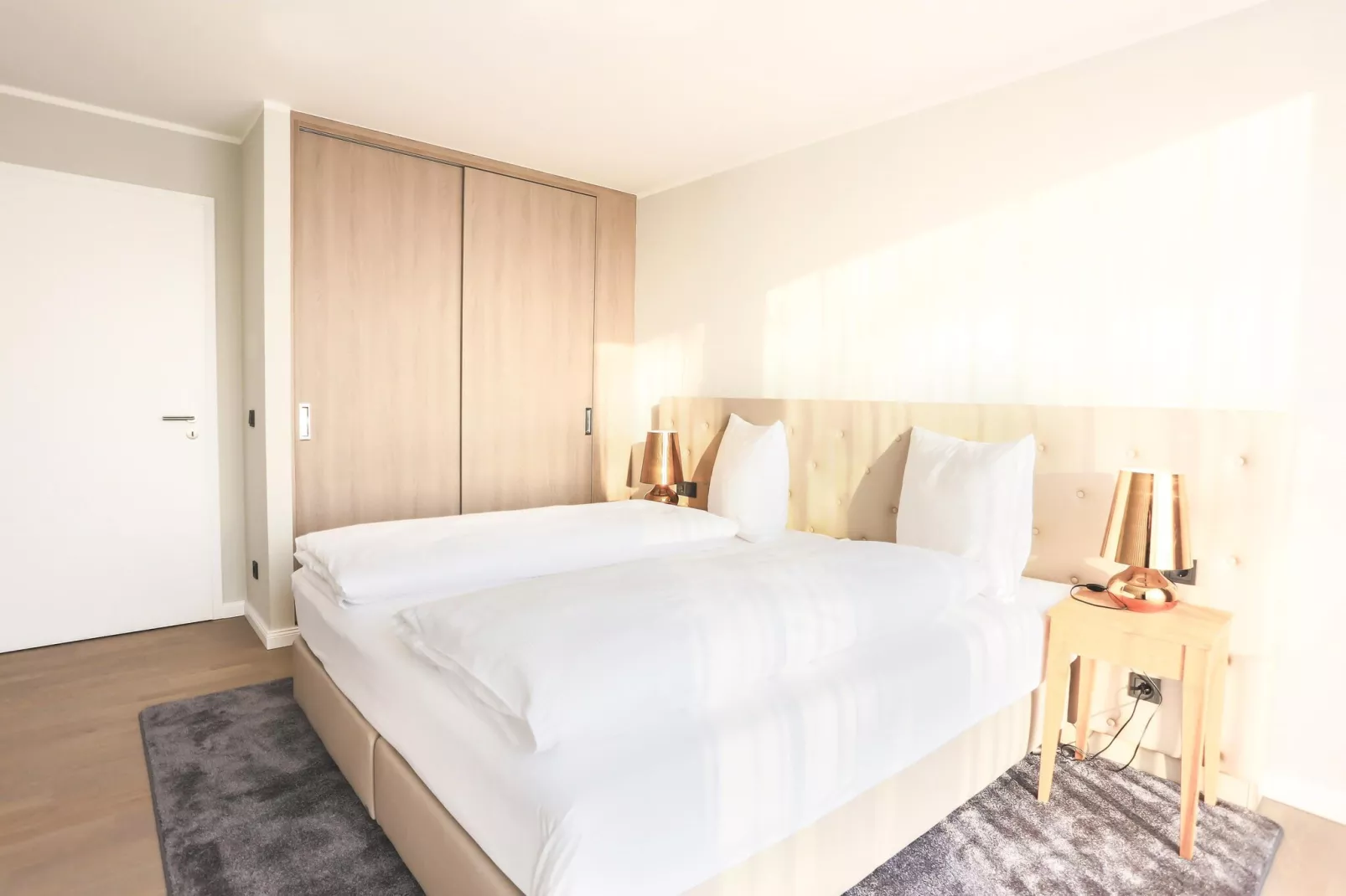 Apartments im MAREMÜRITZ Yachthafen Resort & Spa / Anker Penthouse Suite 2 Personen-Bedroom