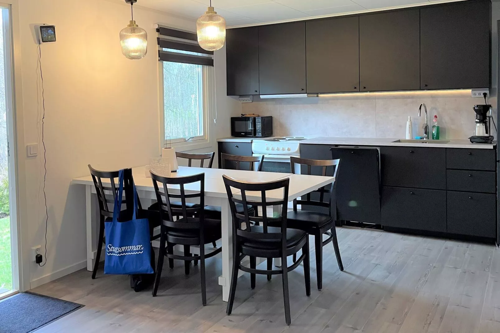 6 person holiday home in HAKENÄSET-By Traum-Indoor