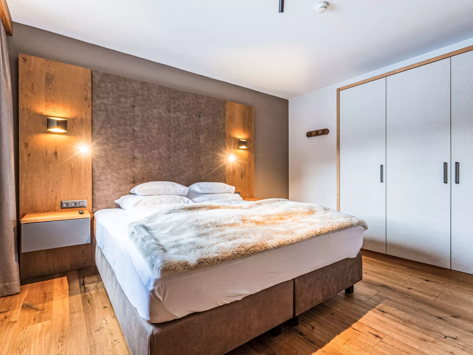 Premium mit 3 Schlafzimmern & Garten-Inside