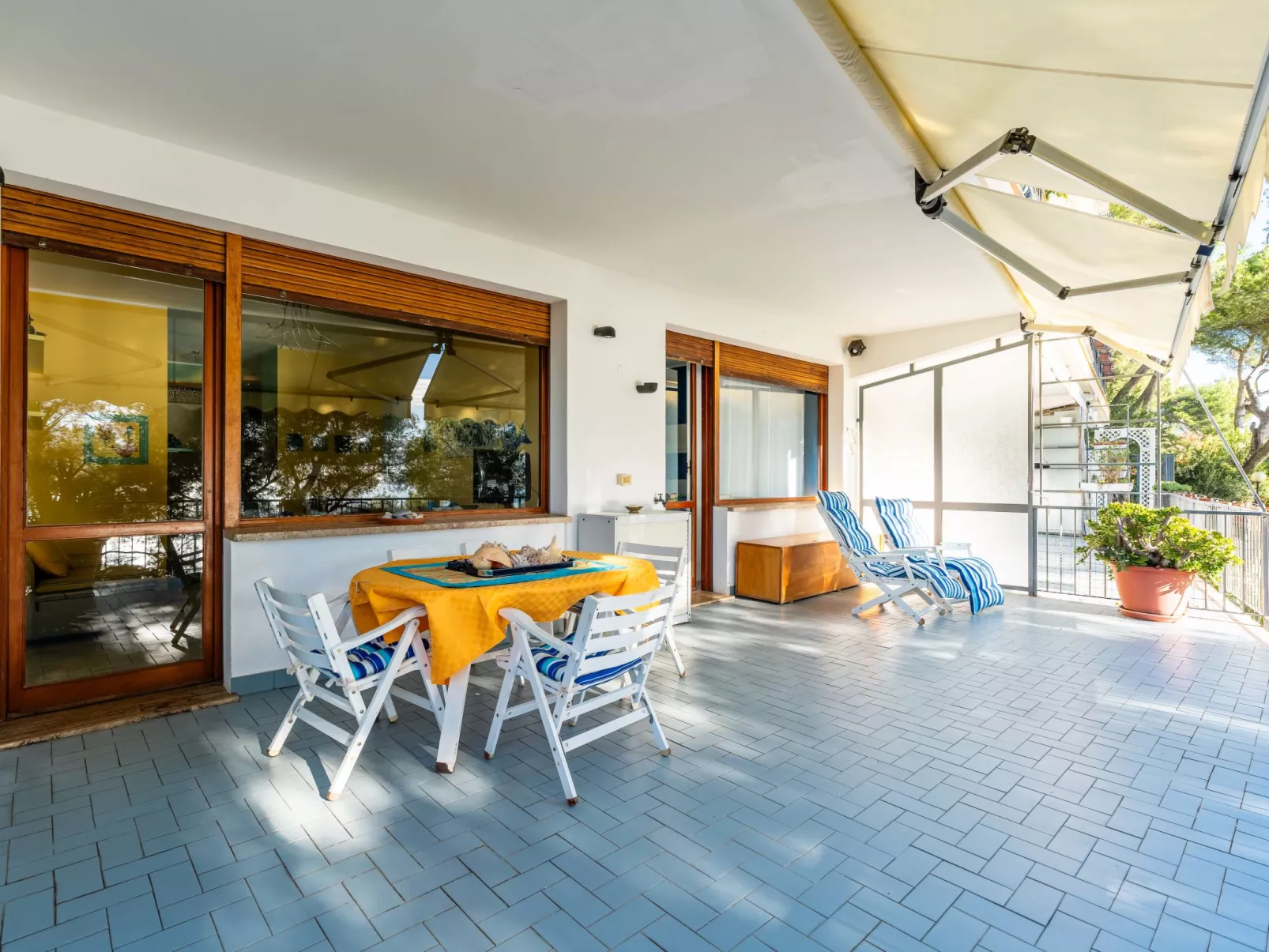 Il nido sul Mare-Outside