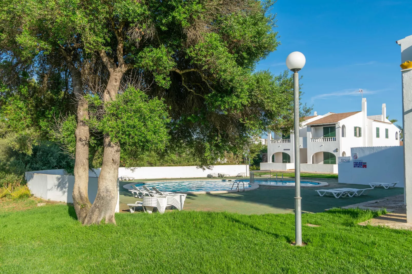 Saray- Son Alma-Gardens summer