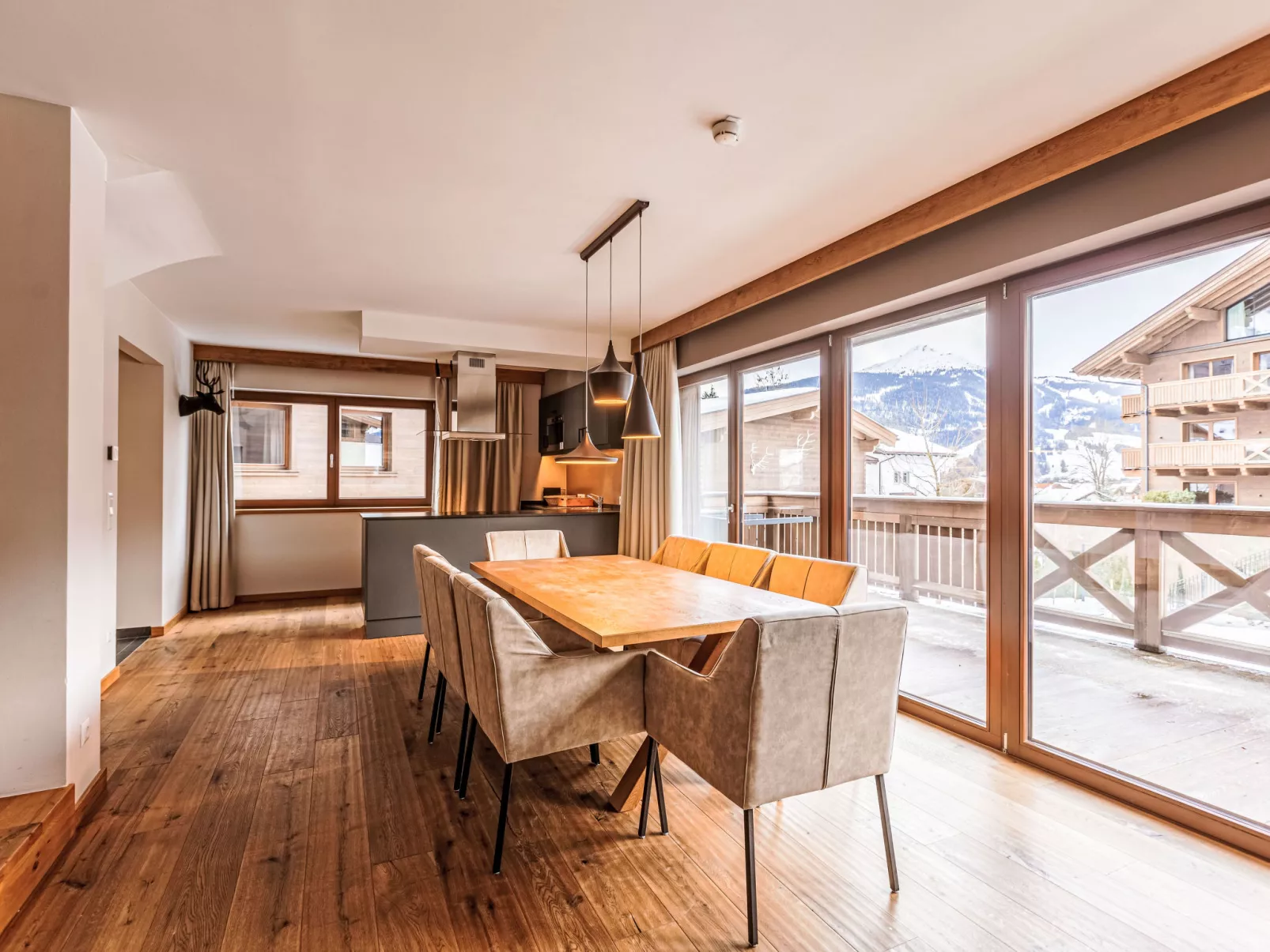 Chalet mit 4 Schlafzimmern-Dedans