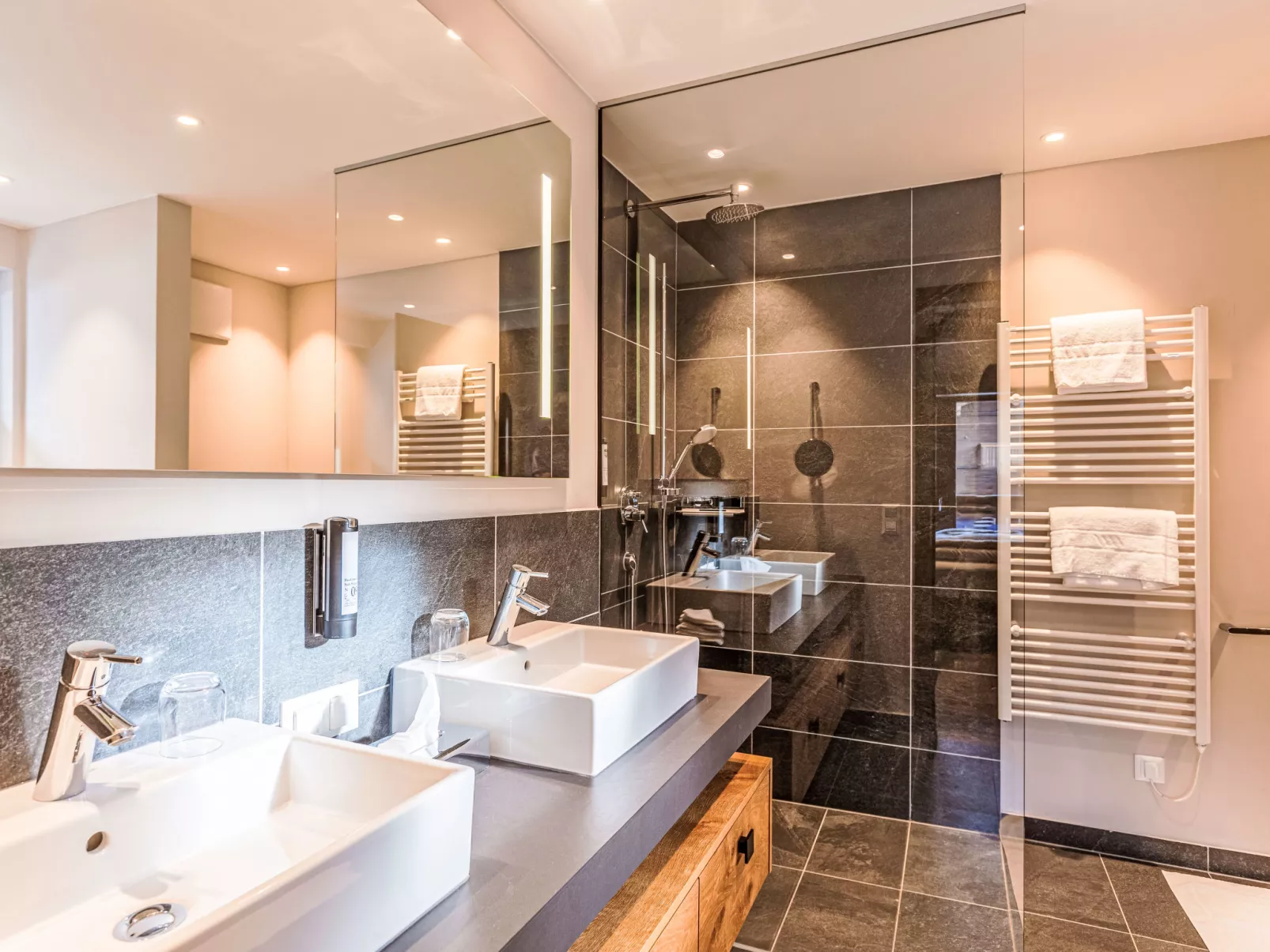 Chalet mit 4 Schlafzimmern-Dedans