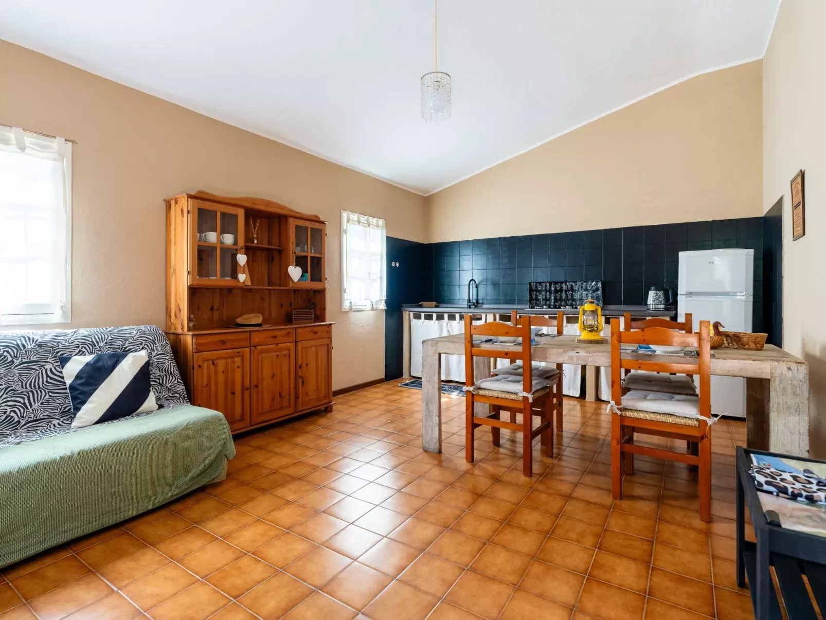 Gravel's House-Inside
