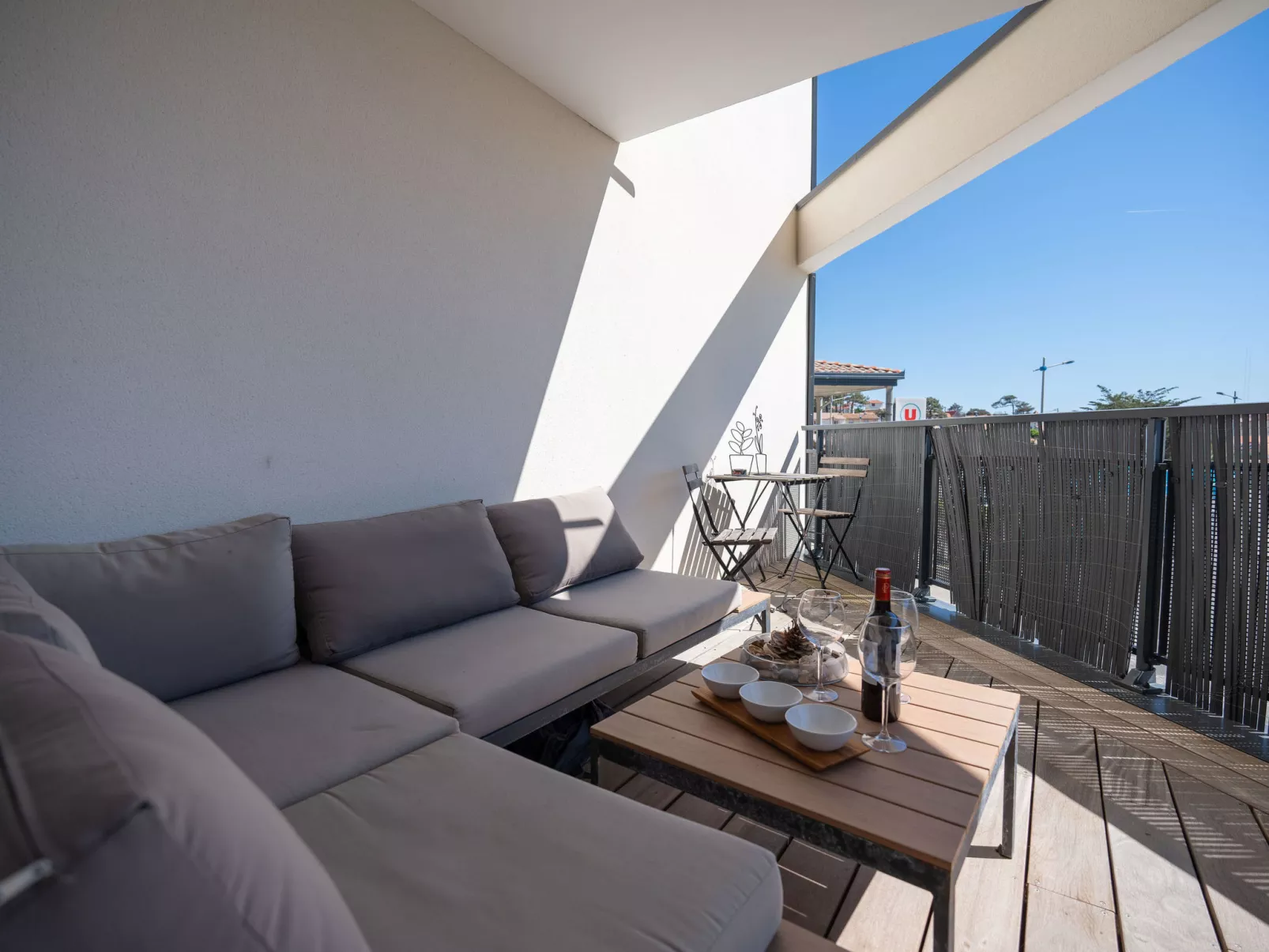 Le Rooftop-Outside