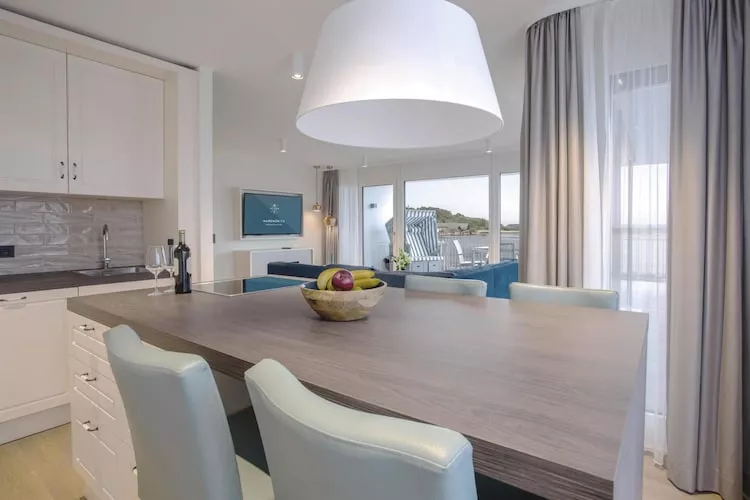 Apartments im MAREMÜRITZ Yachthafen Resort & Spa / Anker Penthouse Suite 4 Personen-Kitchen