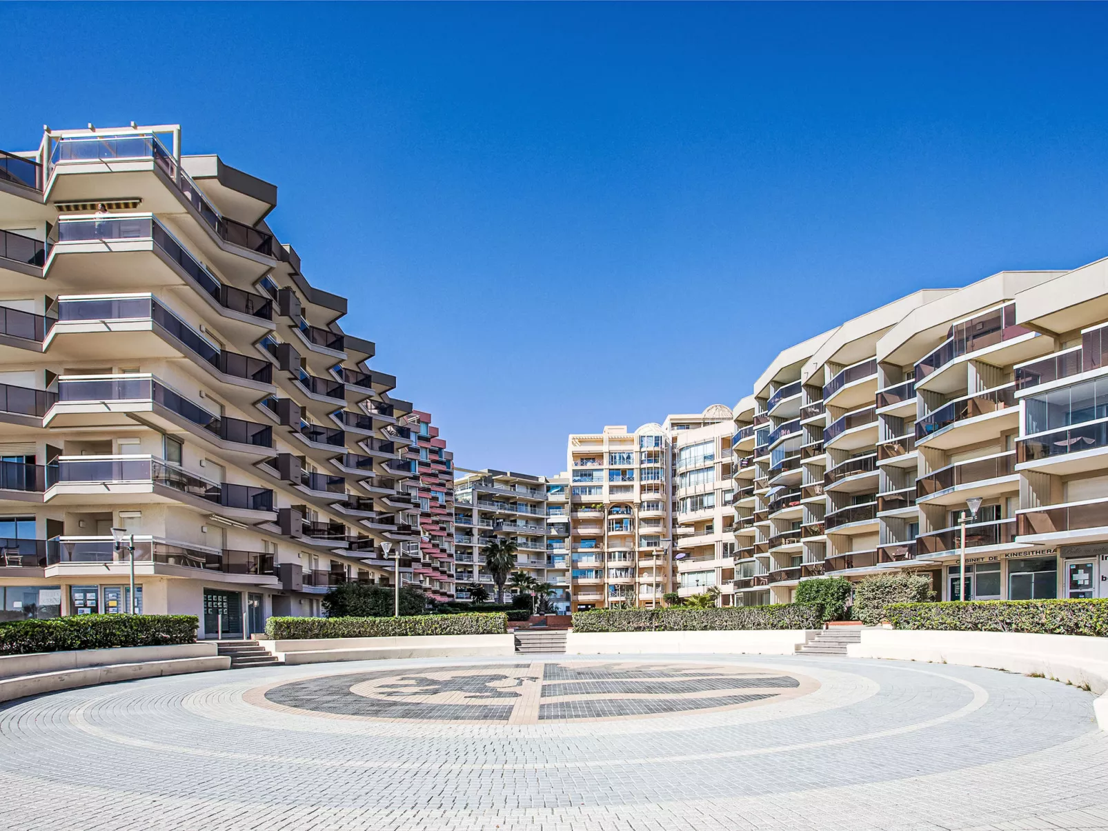 Les Balcons de la Plage-Outside