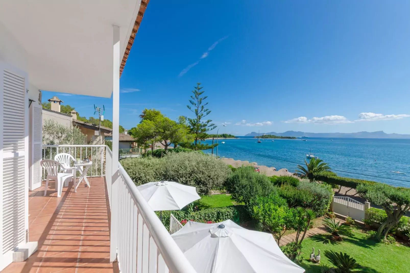 Golf-Terrace balcony