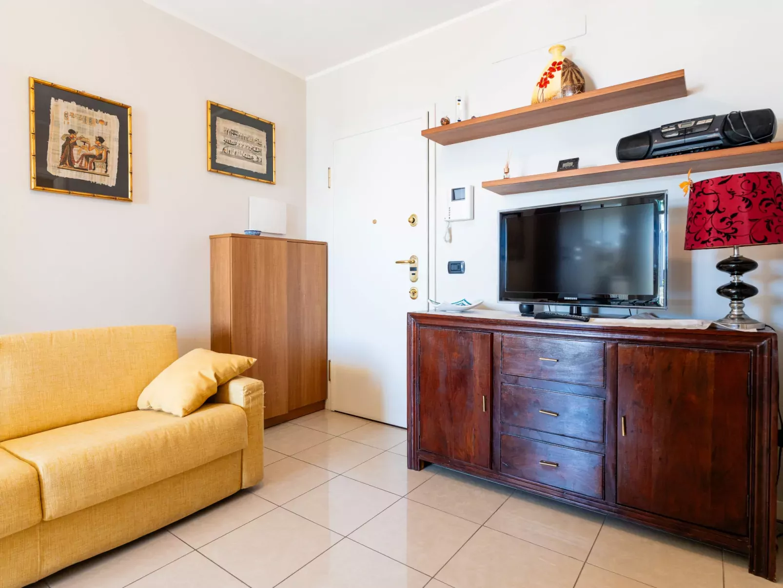Casa al mare con bella vista-Inside