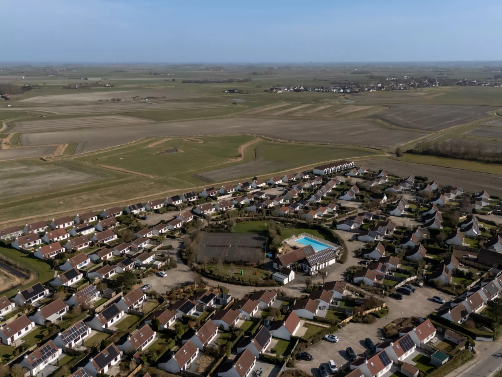 Marlene with parking and shared pool-Outside
