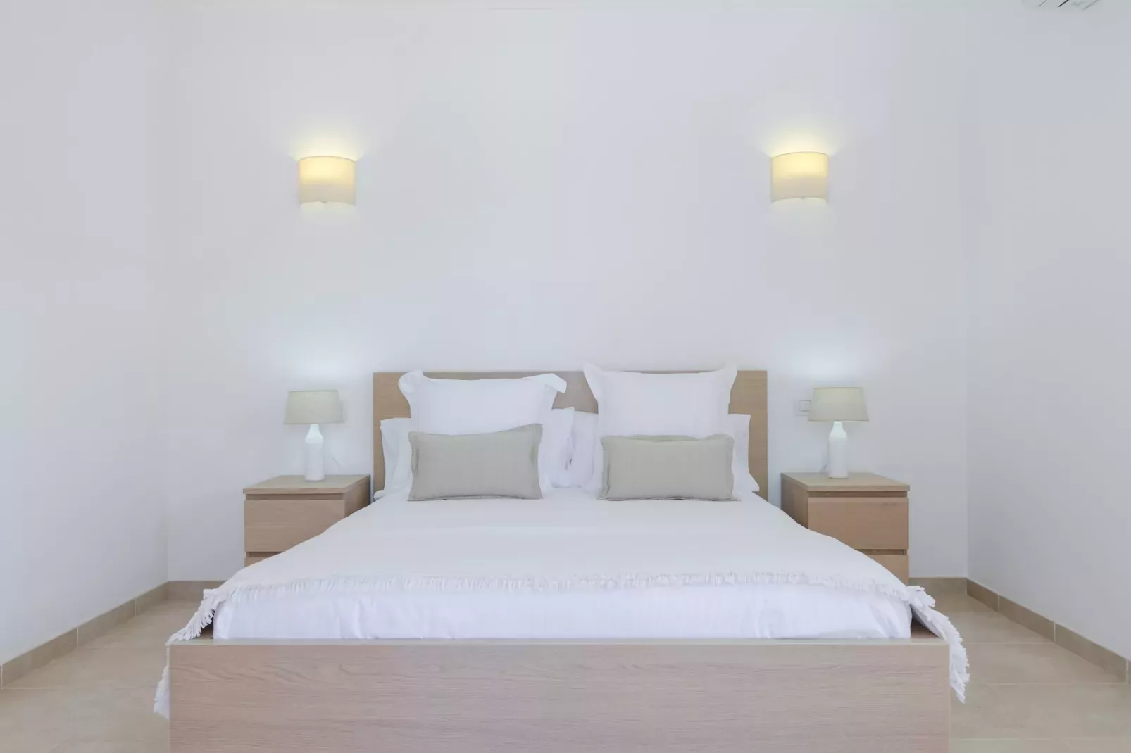 Dones D'aigua 11-Bedroom