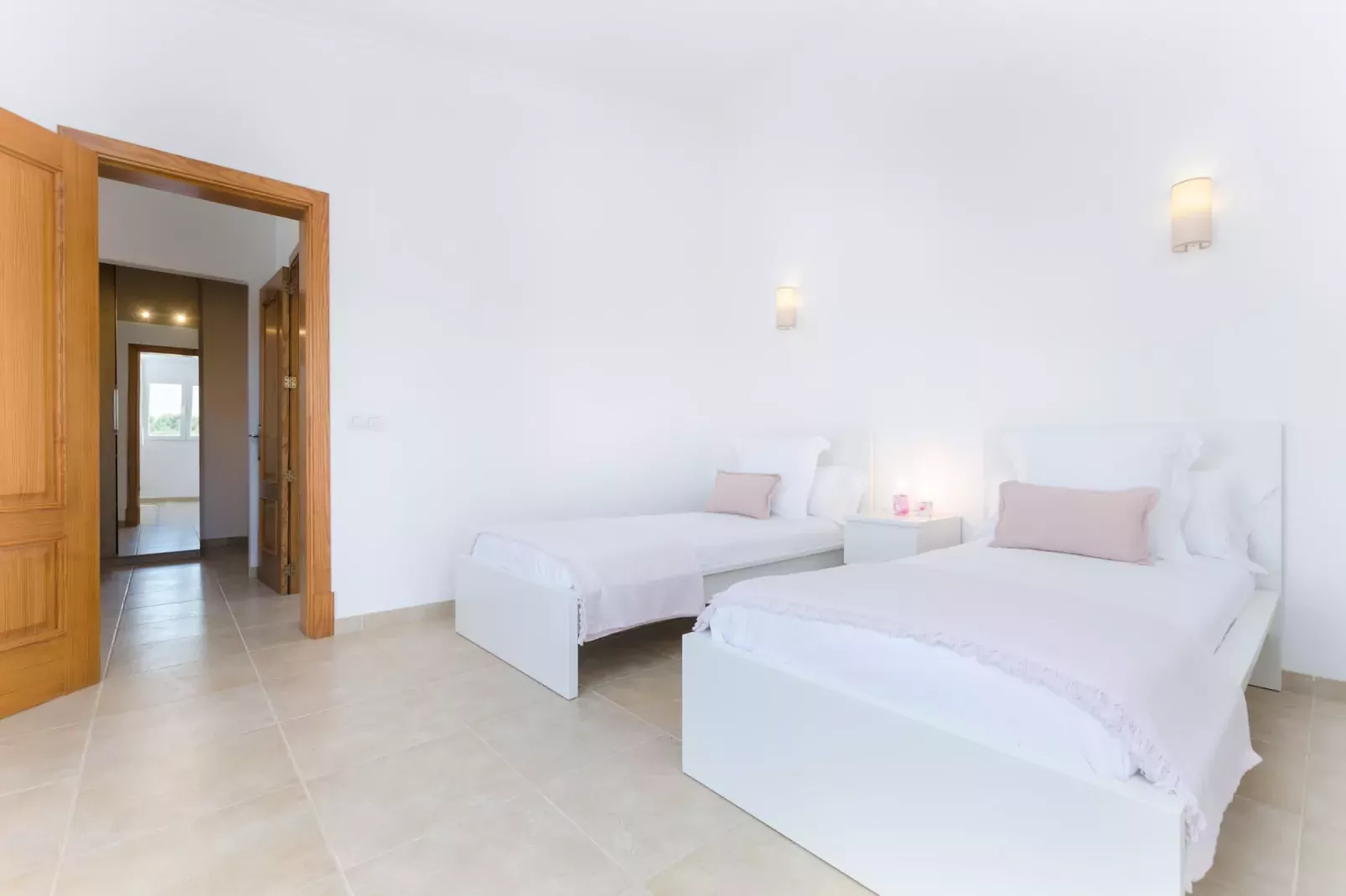 Dones D'aigua 11-Bedroom