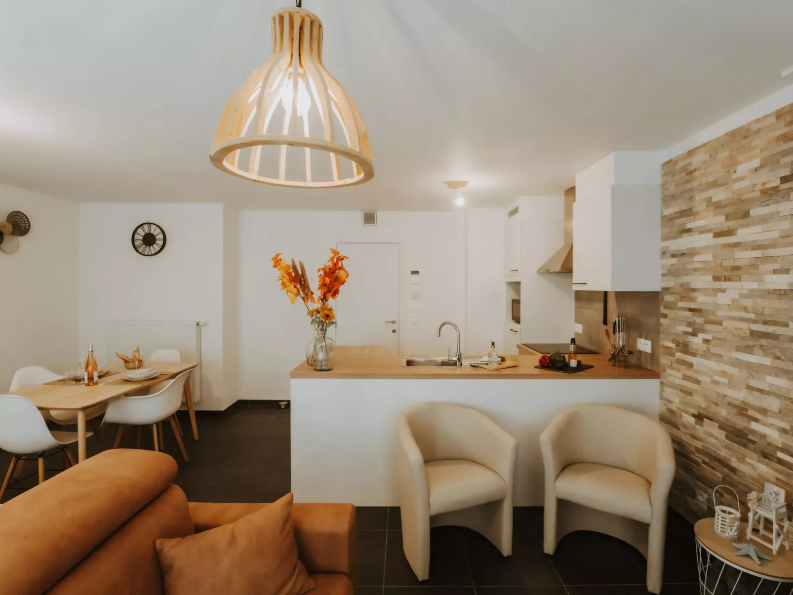 Oasi with parking and terrace-Inside