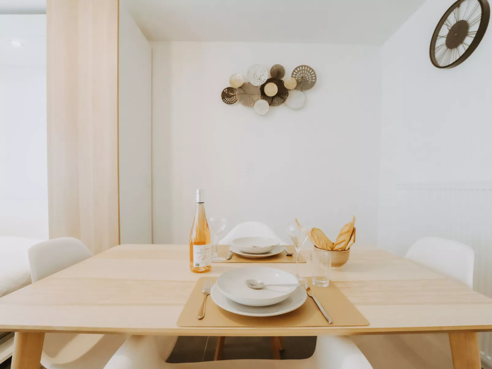 Oasi with parking and terrace-Inside