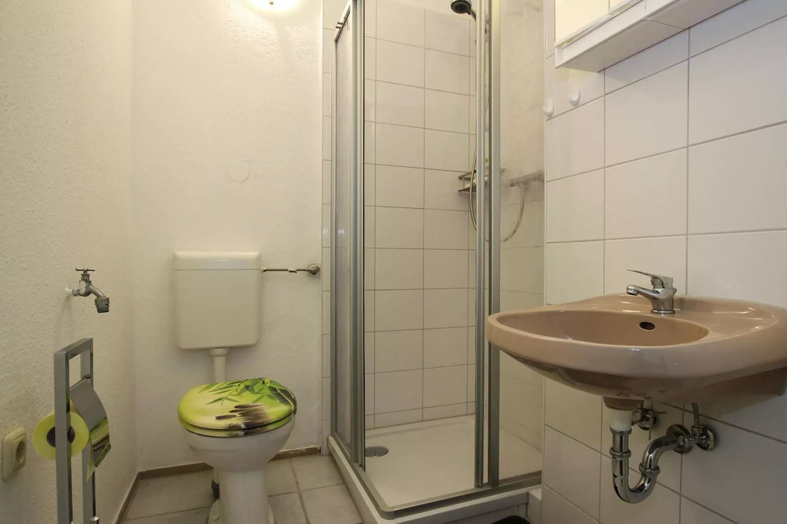Fewo klein 40 qm-Bathroom