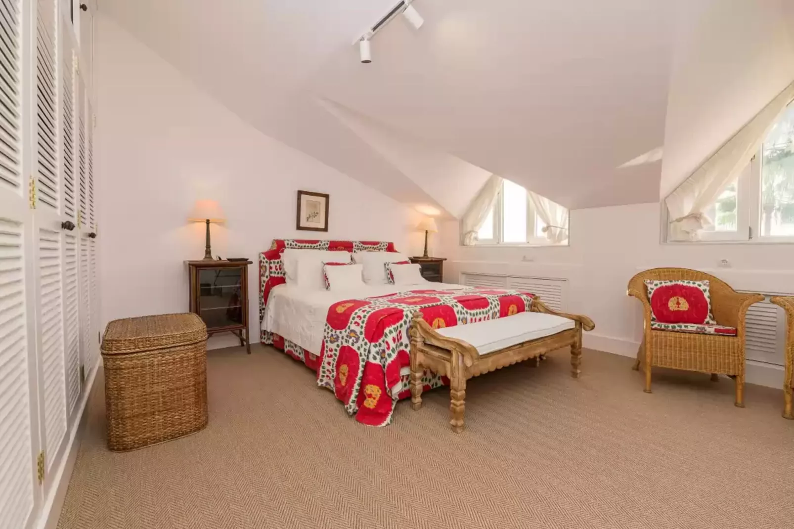Calm And Luxury-Bedroom