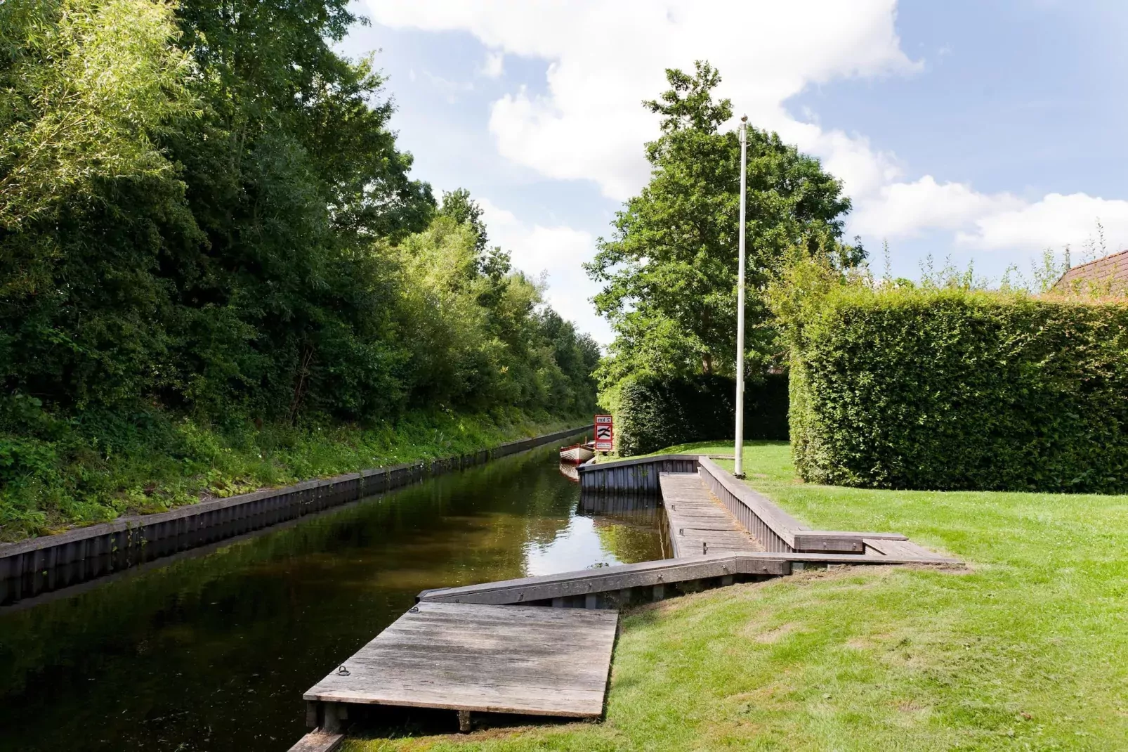 Skip Wellness de luxe met sauna-Gebiete Sommer 1 km