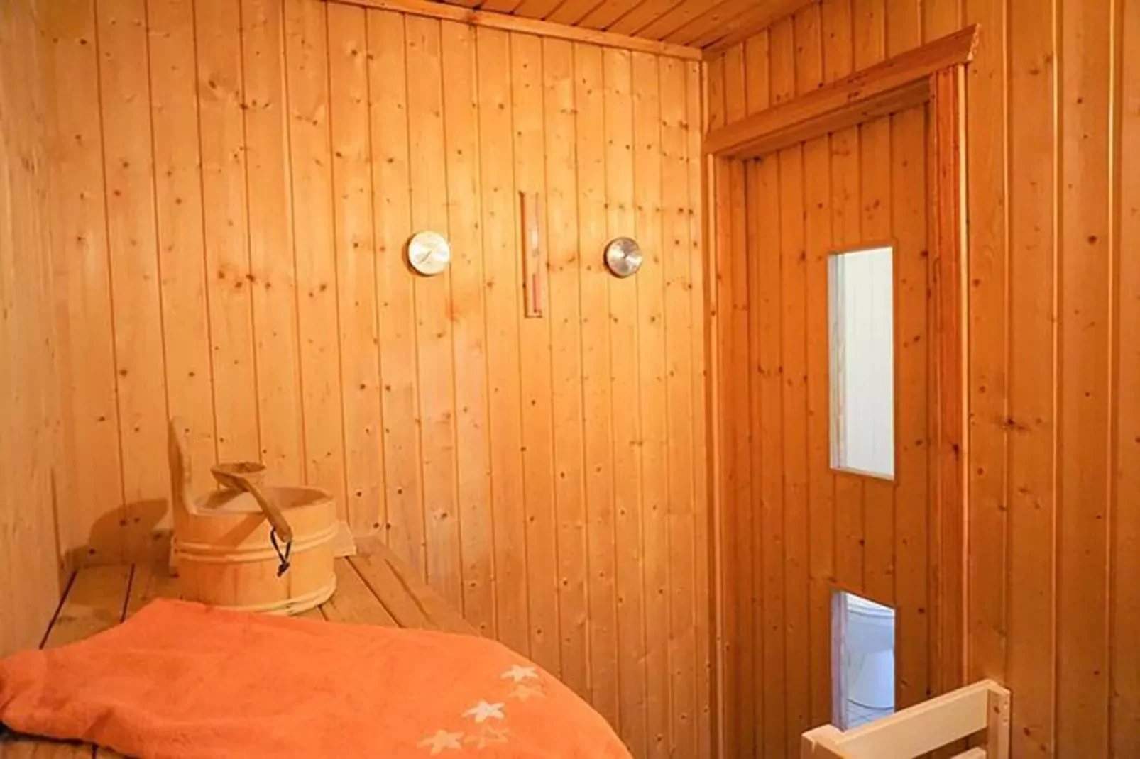 FH Wildgans Comfort mit Sauna & Kaminofen 81 qm 182-Landing