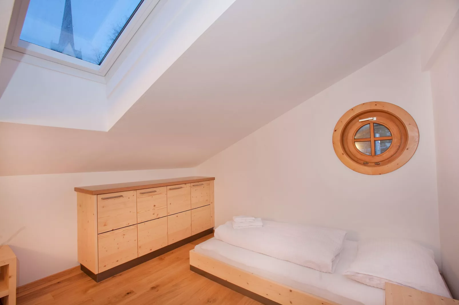 Kirchstubn - Top 6-Bedroom