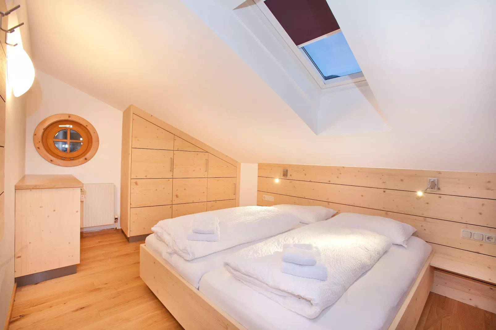 Kirchstubn - Top 6-Bedroom
