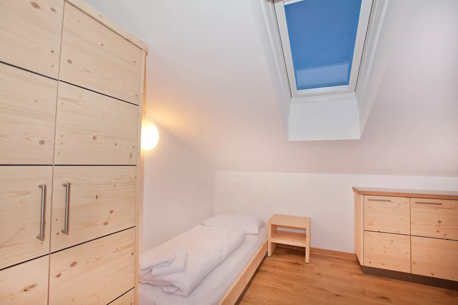 Kirchstubn - Top 6-Bedroom