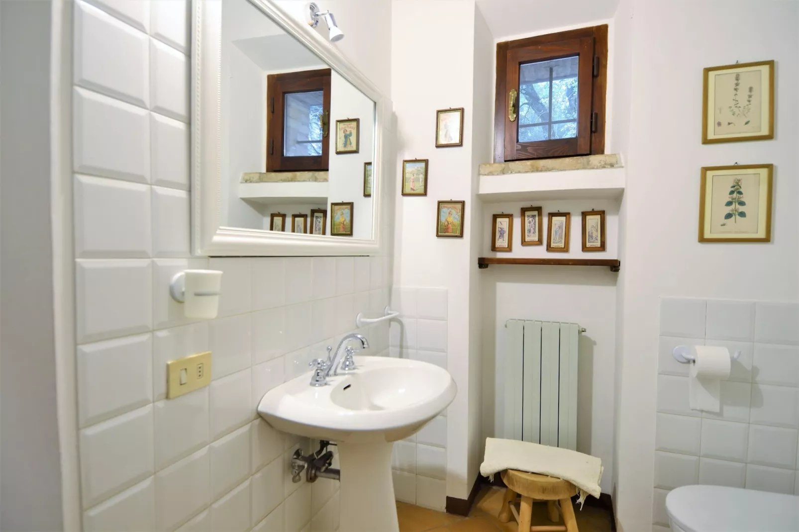Armeria-Bathroom